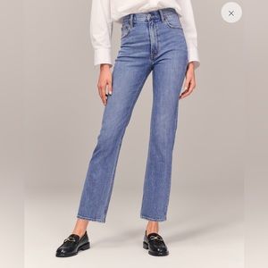 Abercrombie & Fitch Ankle Straight Jeans